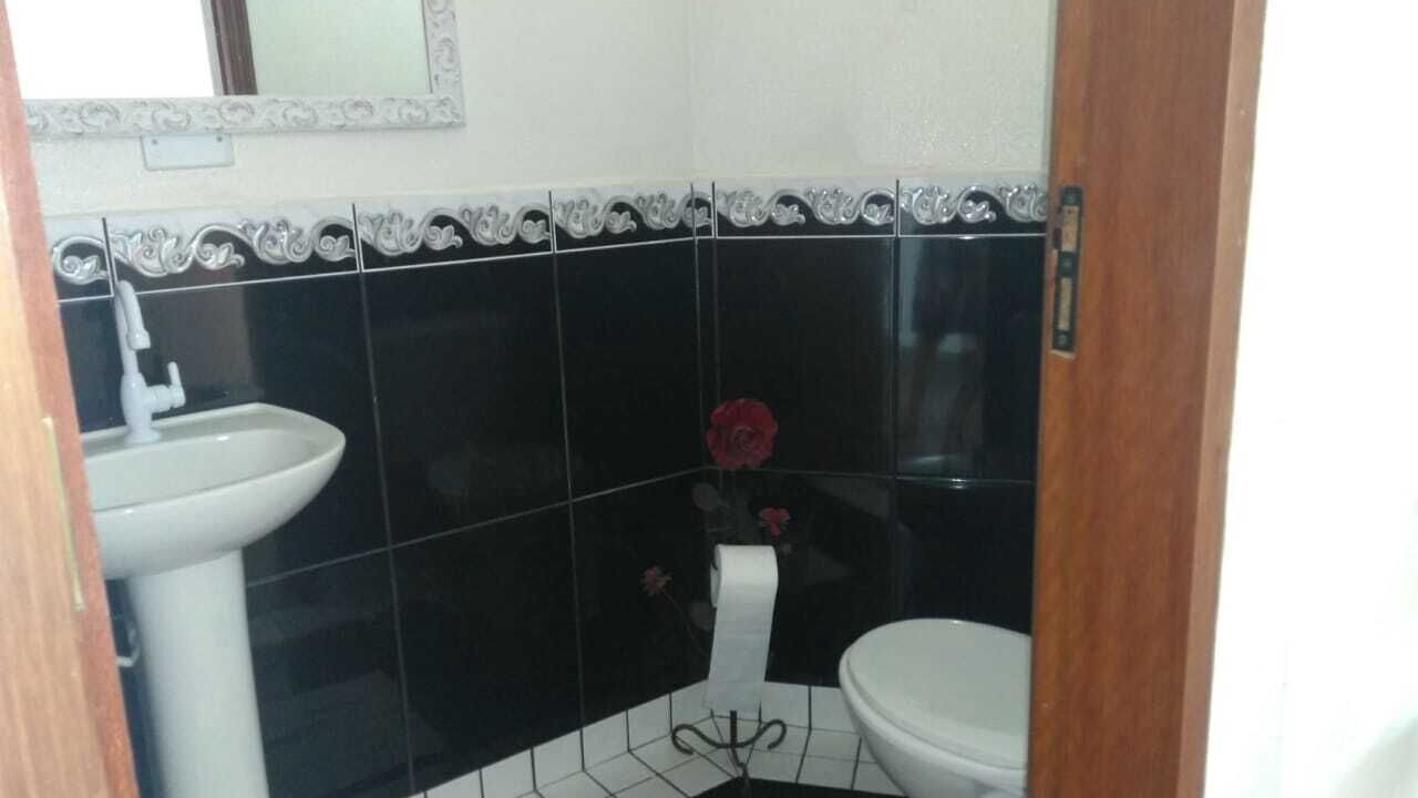 Photo of Bathroom in Jardim das Cancoes
