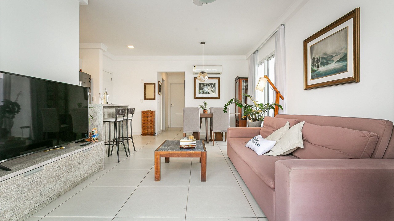 Photo of Livingroom in Lagoa Pequena