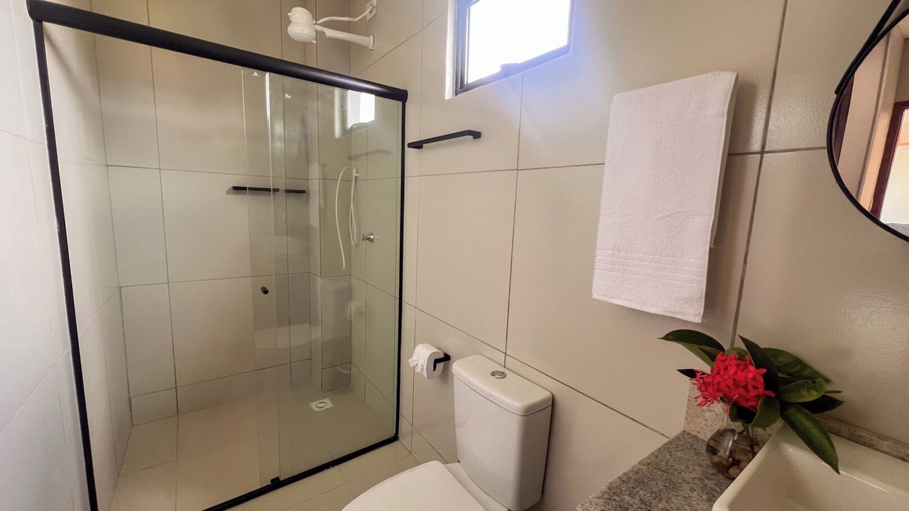 Photo of Bathroom in Japaratinga
