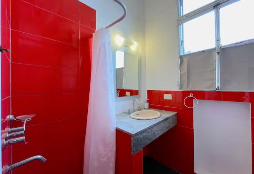 Photo of Bathroom in Microcentro