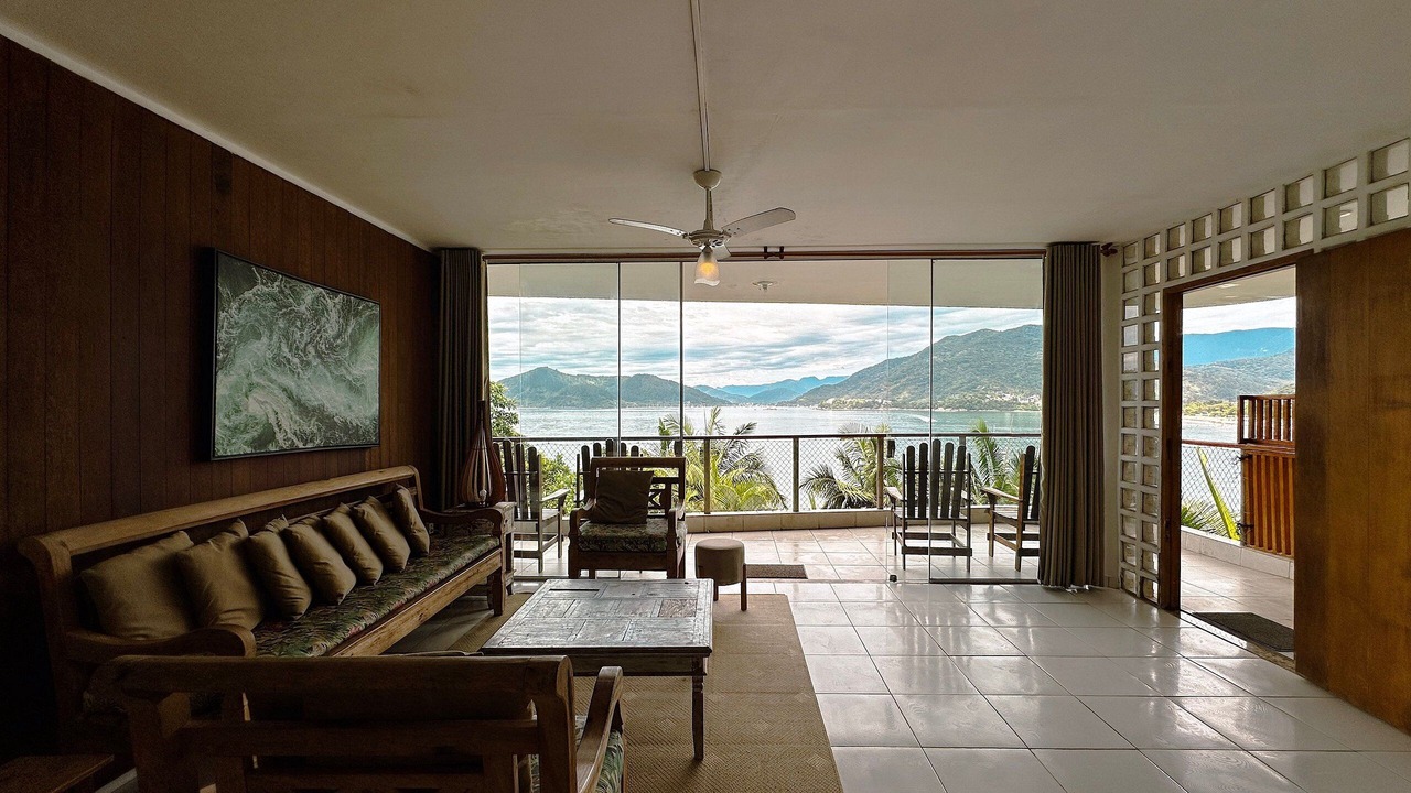 Photo of Livingroom in Praia da Enseada