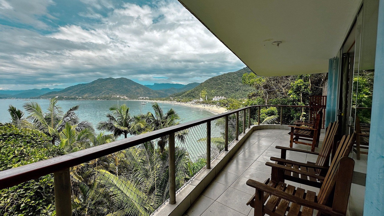 Photo of Patio Balcony in Praia da Enseada