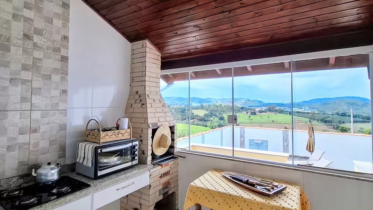 Photo of Kitchen in Espirito Santo Do Pinhal
