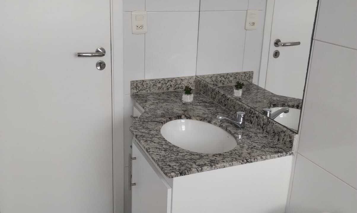 Photo of Bathroom in Atalaia