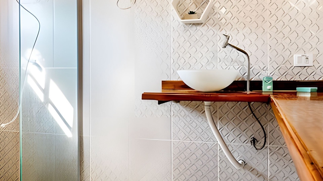 Photo of Bathroom in Portinho