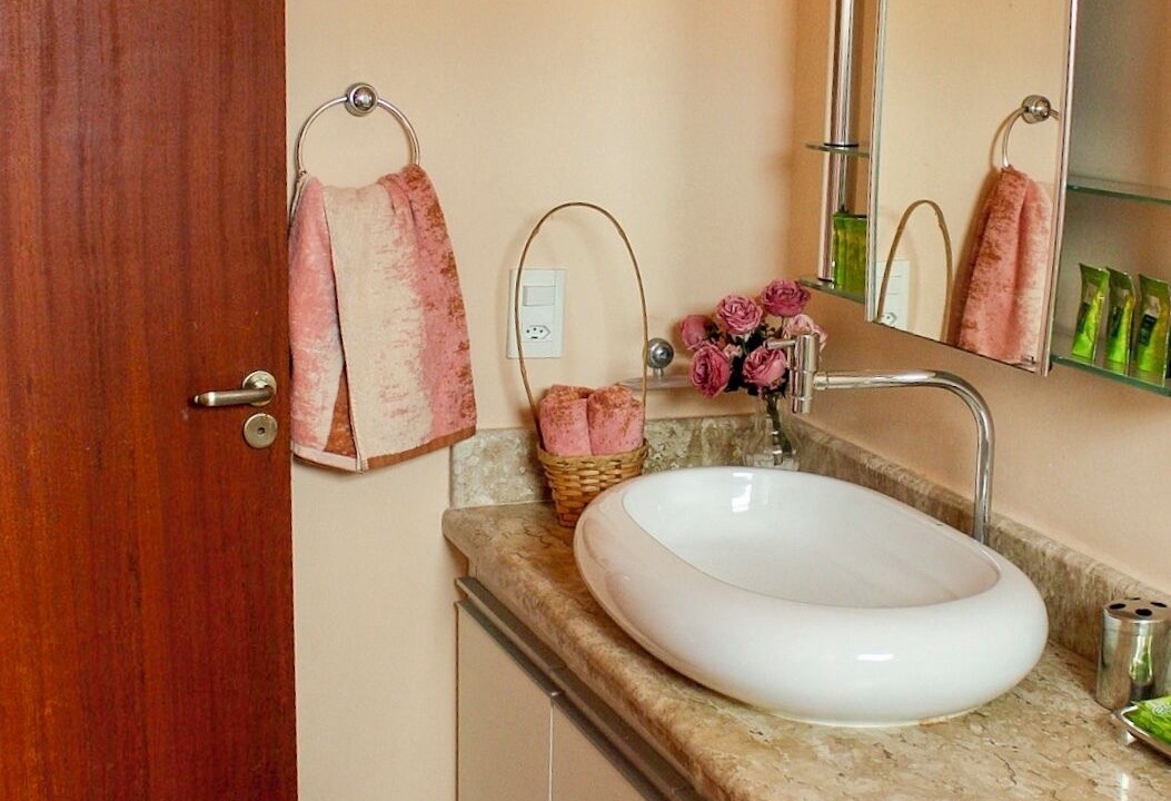 Photo of Bathroom in Taperapua Beach