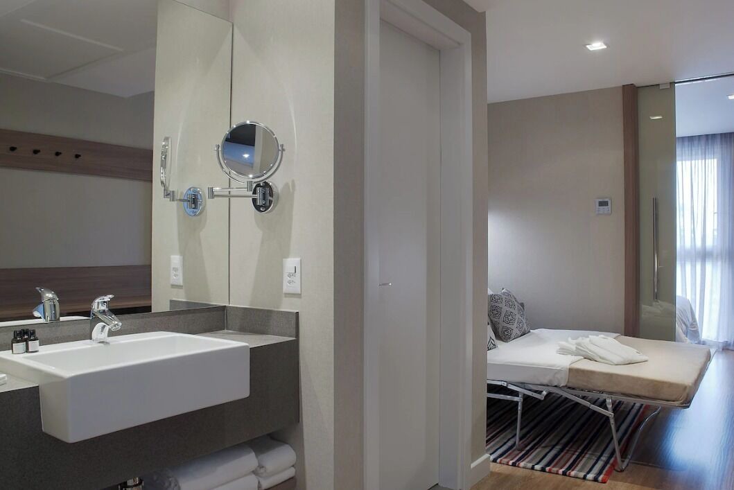 Photo of Bathroom in Dutra