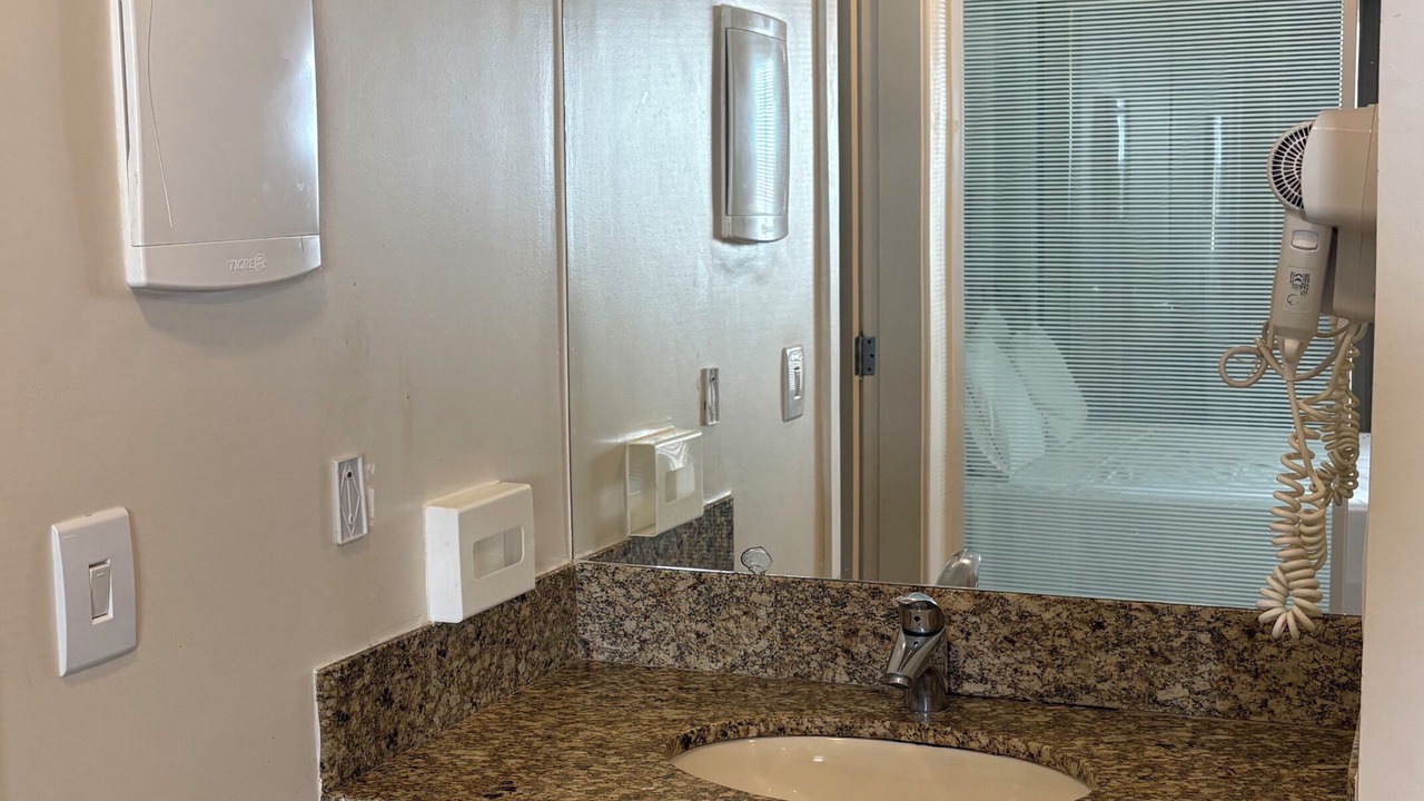 Photo of Bathroom in Monumental Axis