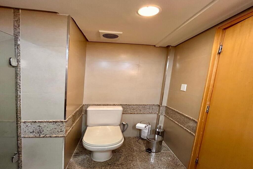 Photo of Bathroom in Monumental Axis