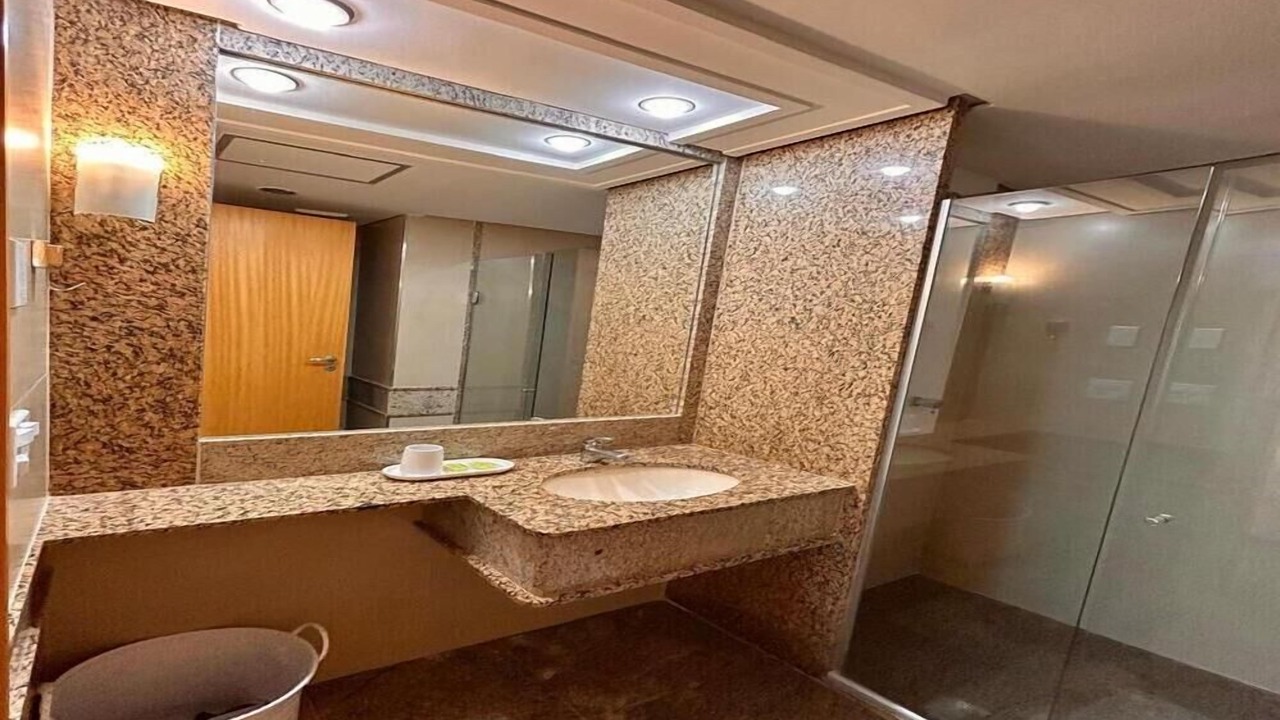 Photo of Bathroom in Monumental Axis