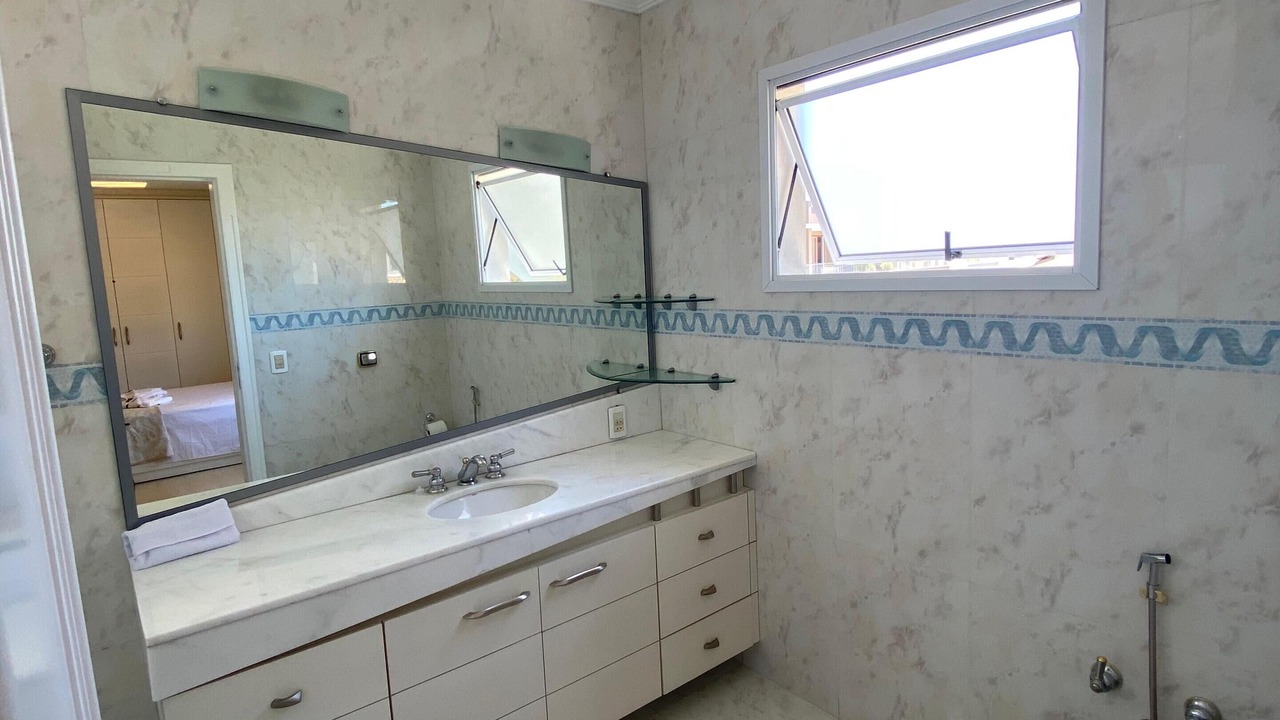 Photo of Bathroom in Jurere Internacional