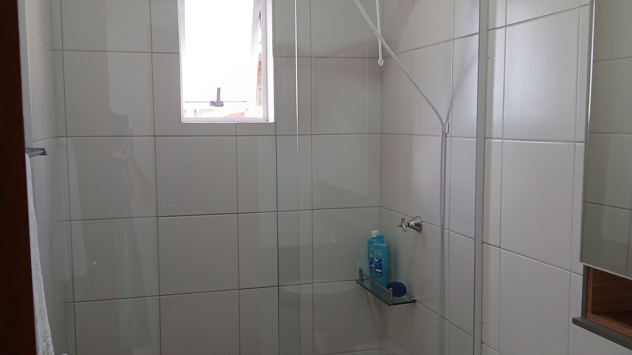 Photo of Bathroom in Praia da Armacao do Itapocoroi