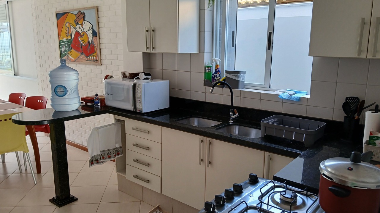 Photo of Kitchen in Praia da Armacao do Itapocoroi