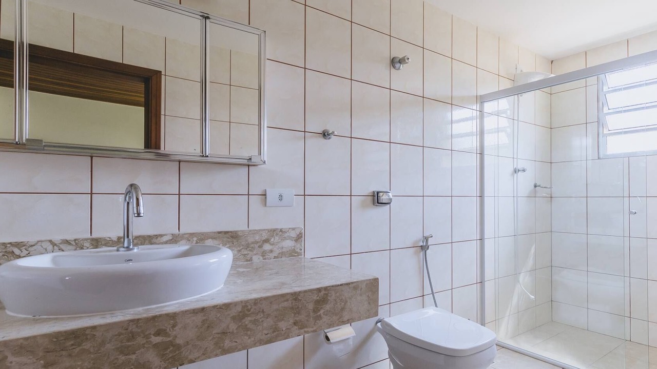 Photo of Bathroom in Portao