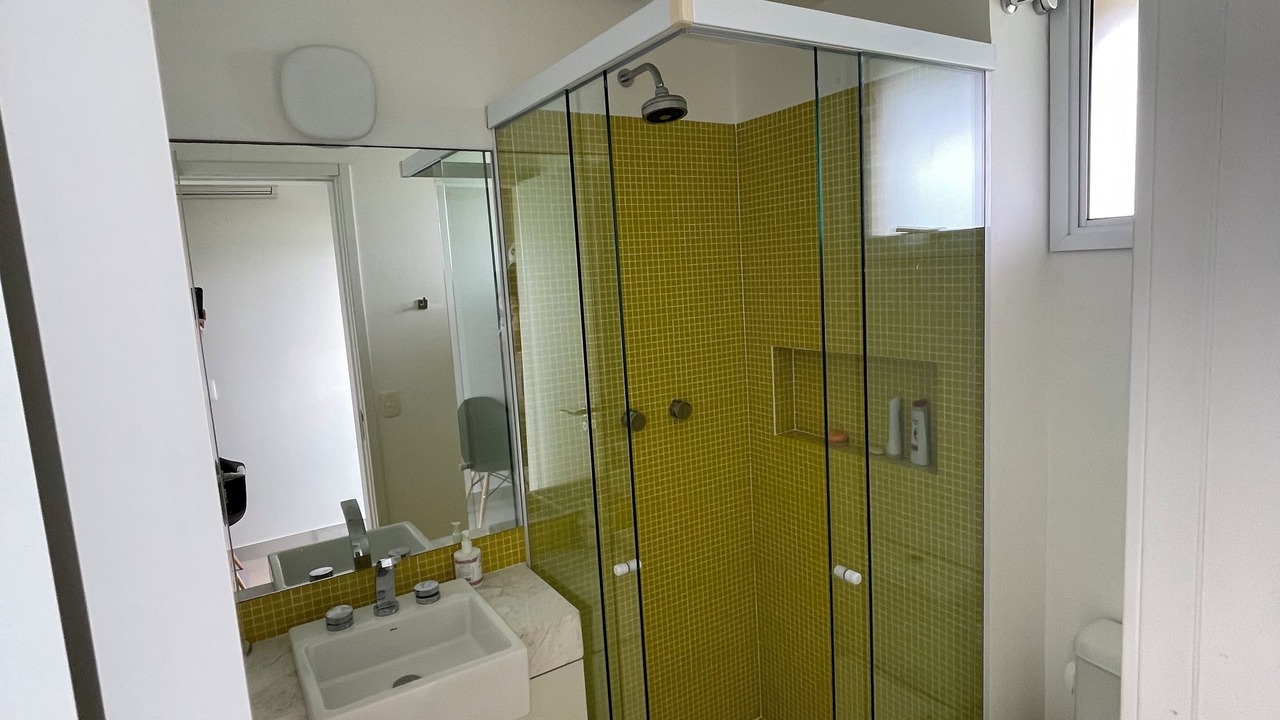 Photo of Bathroom in Peninsula