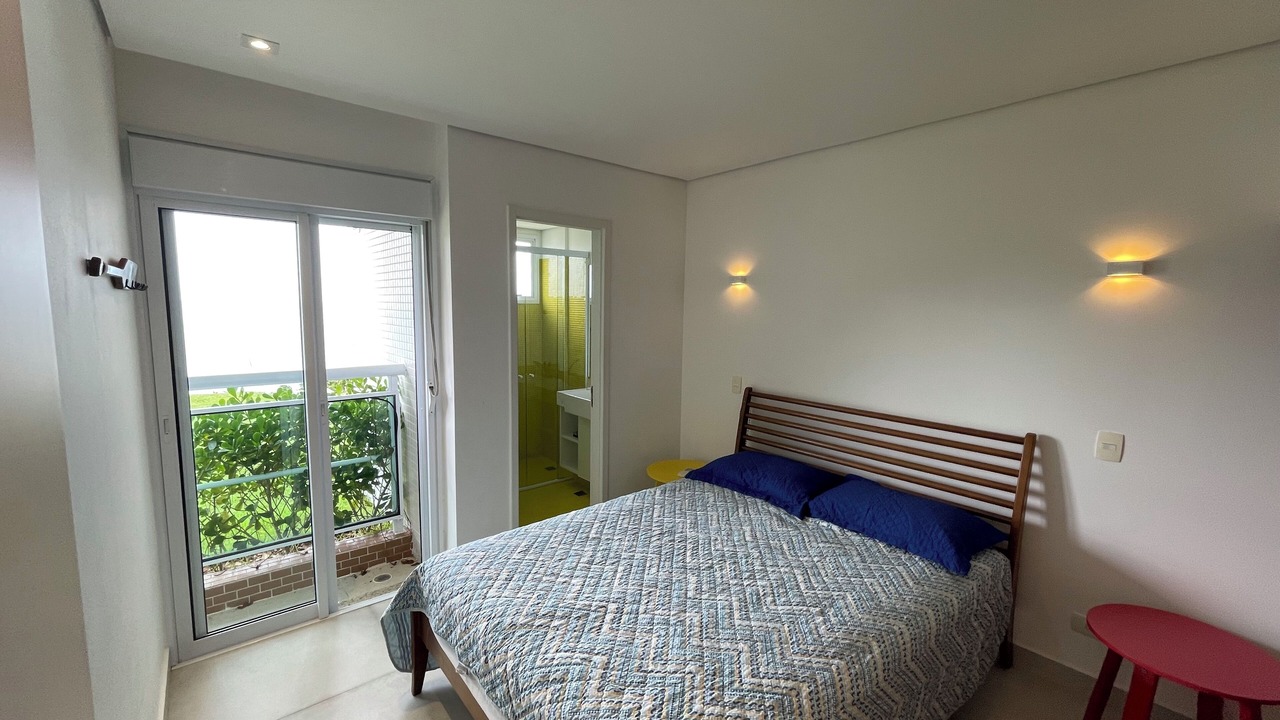 Photo of Bedroom in Peninsula