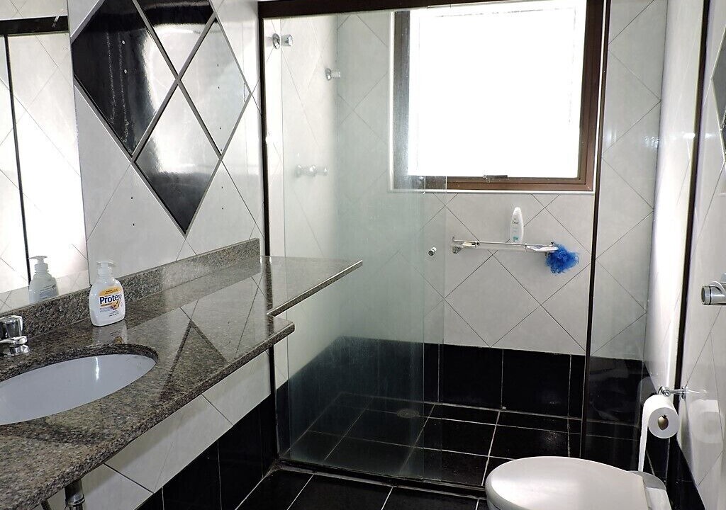 Photo of Bathroom in Carapicuiba