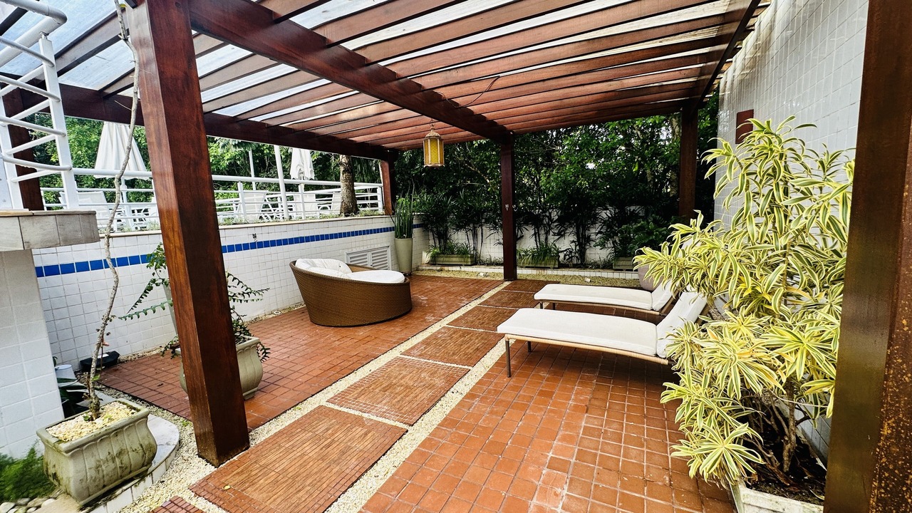 Photo of Patio Balcony in Sao Lourenco