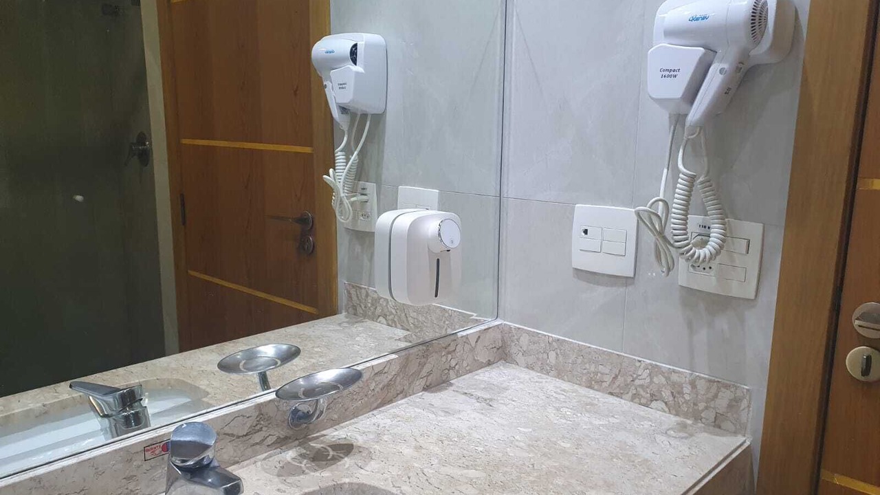 Photo of Bathroom in Alphaville Industrial
