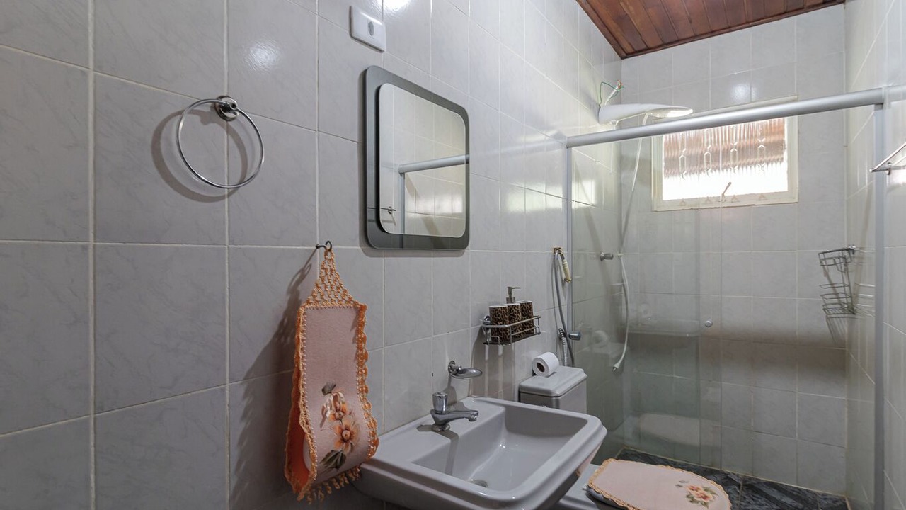 Photo of Bathroom in Igarata
