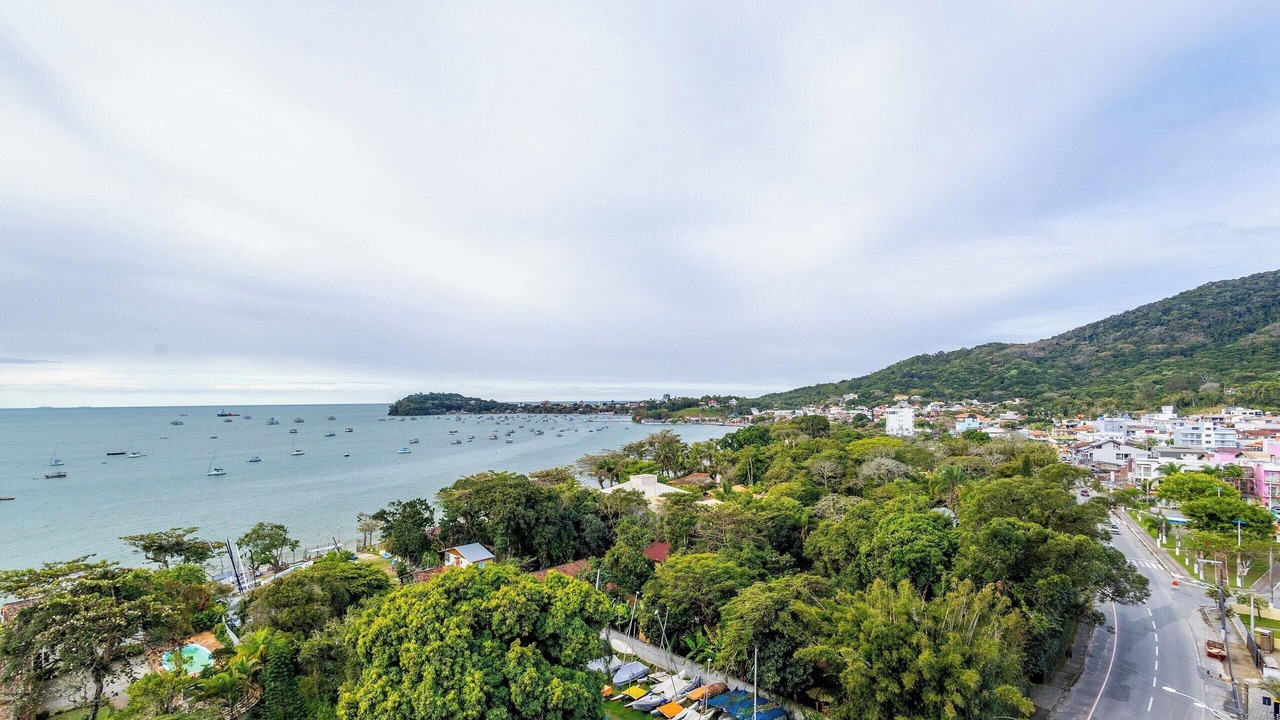 Photo of Outdoor in Praia da Armacao do Itapocoroi