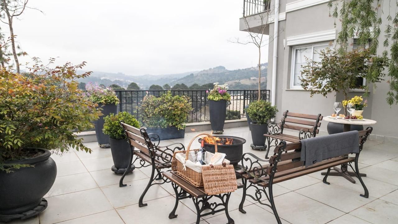Photo of Patio Balcony in Vila Everest