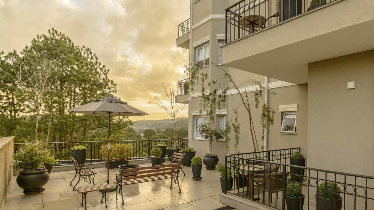 Photo of Patio Balcony in Vila Everest