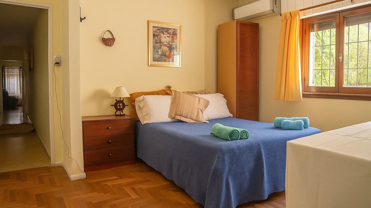 Photo of Bedroom in Martinez