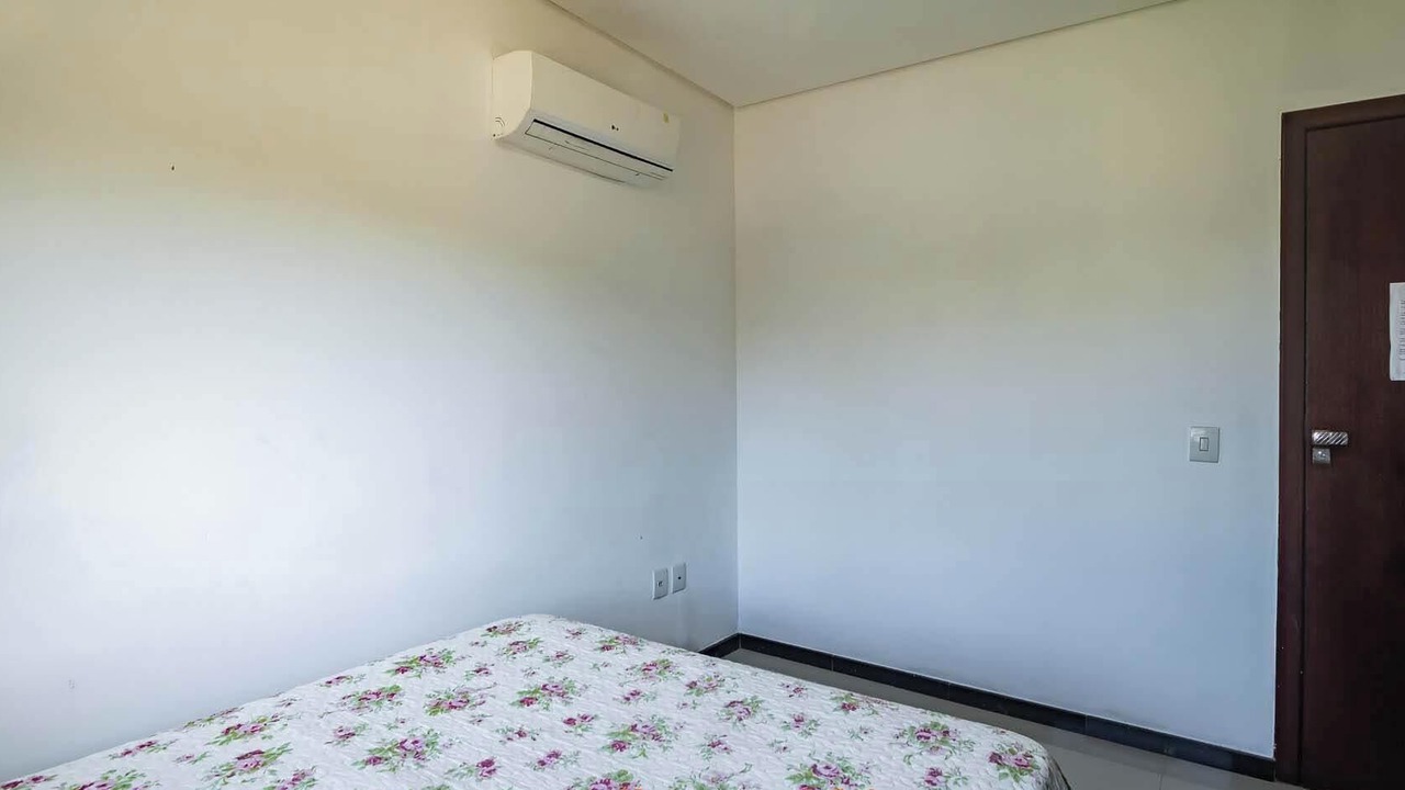 Photo of Bedroom in Taperapua Beach