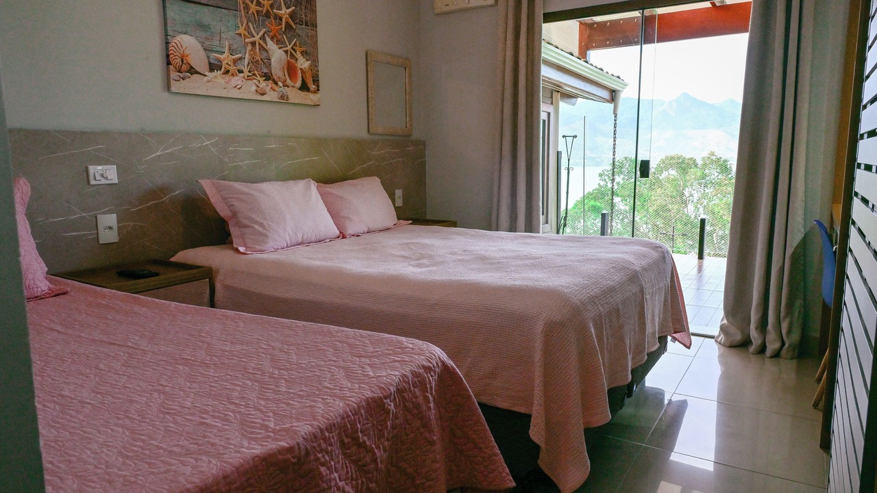 Photo of Bedroom in Praia das Cigarras