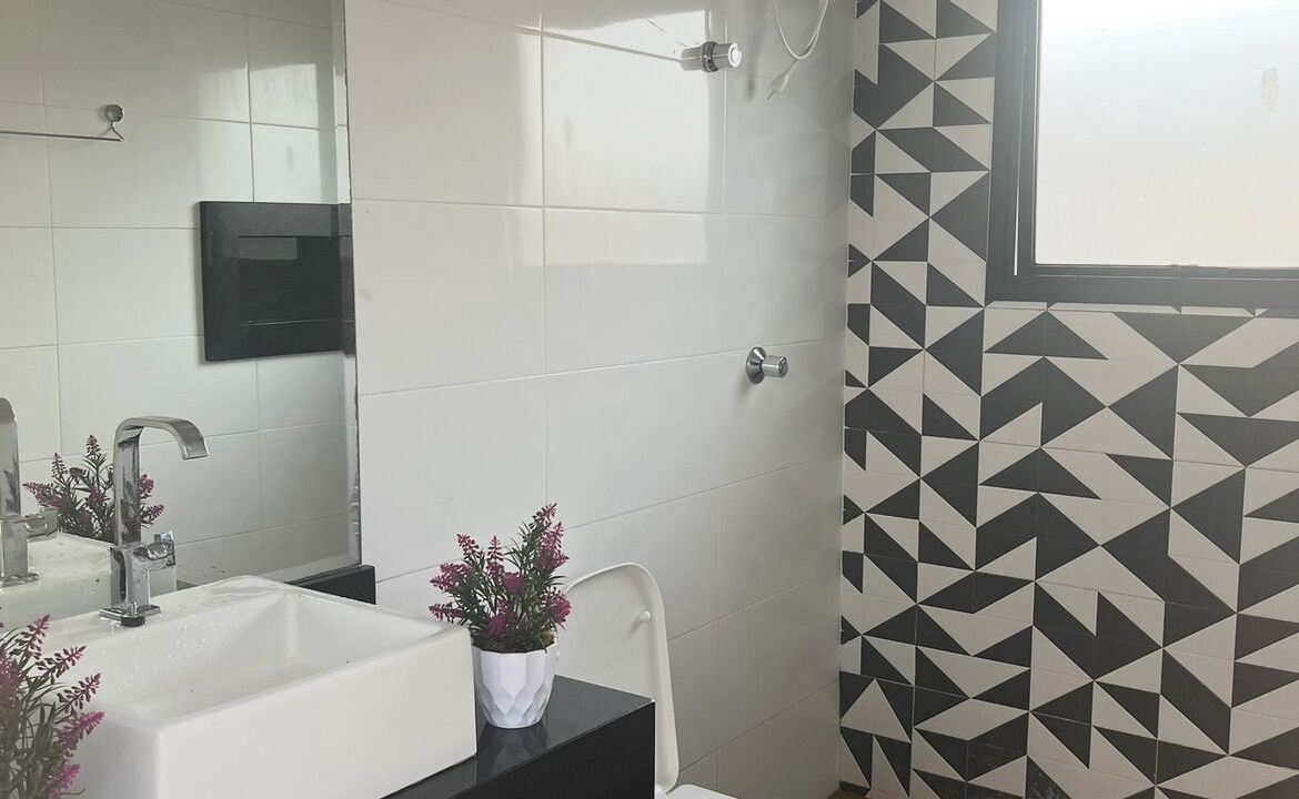 Photo of Bathroom in Itai