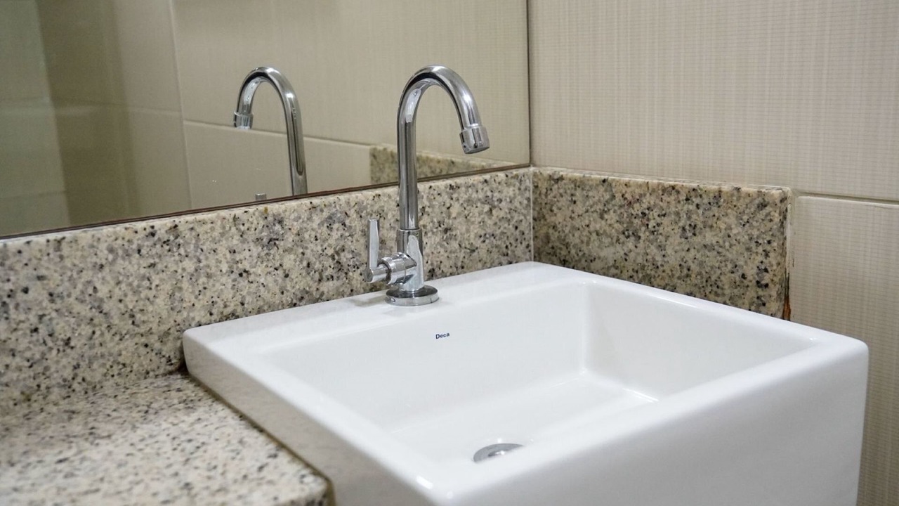 Photo of Bathroom in Meireles