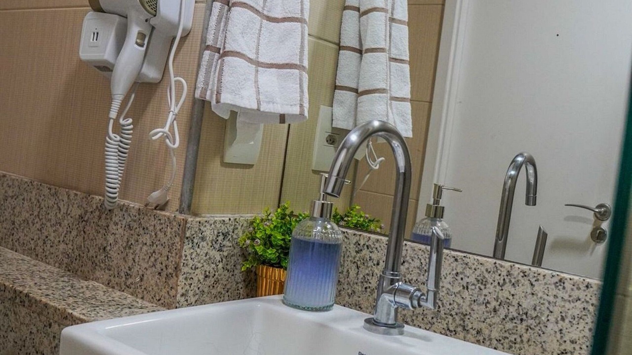 Photo of Bathroom in Meireles