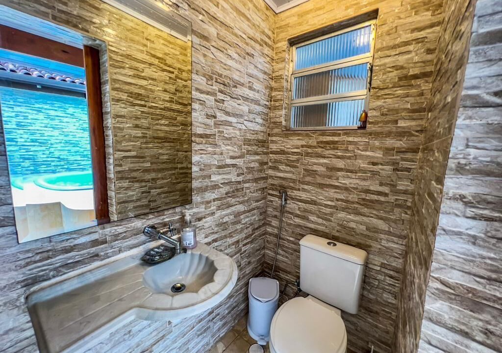 Photo of Bathroom in Peninsula