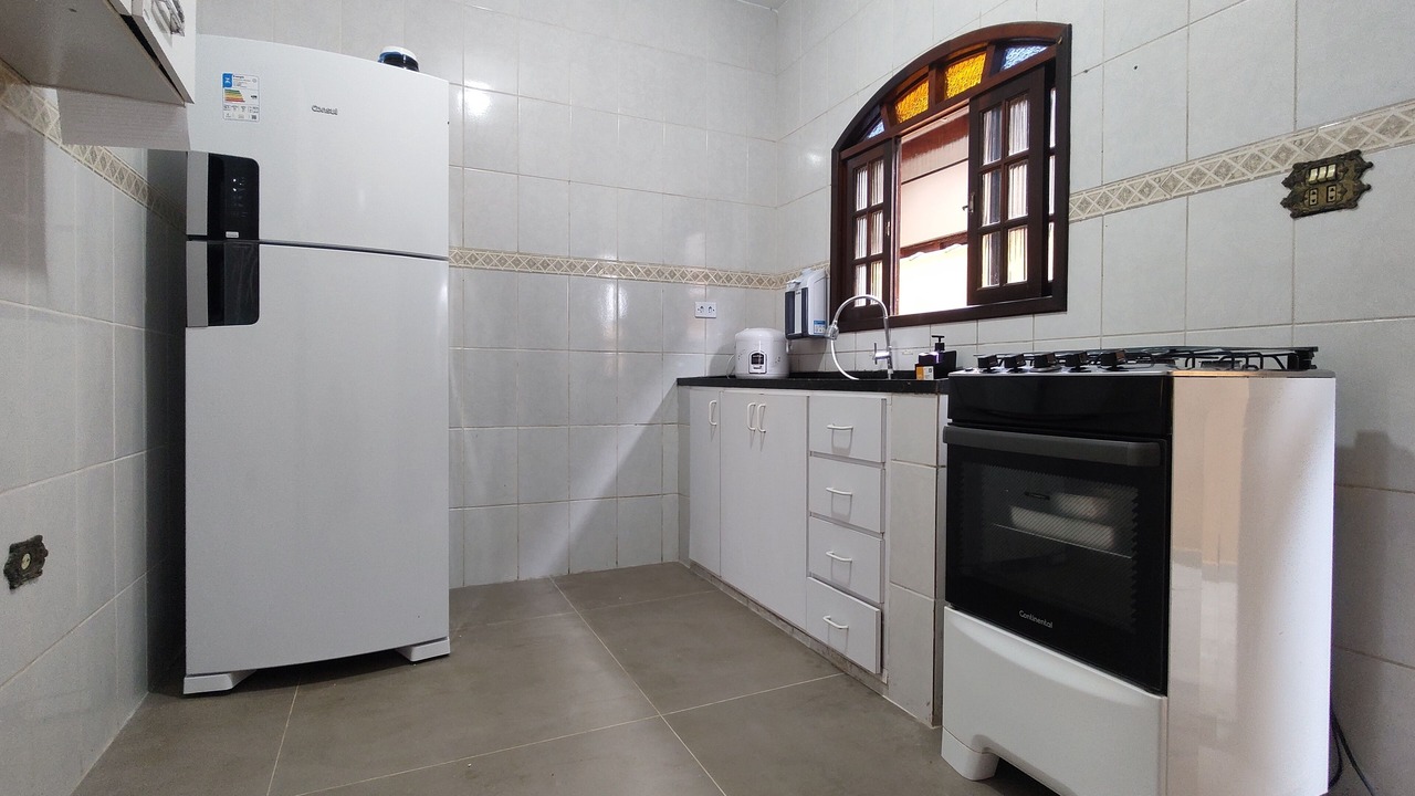 Photo of Kitchen in Praia da Enseada