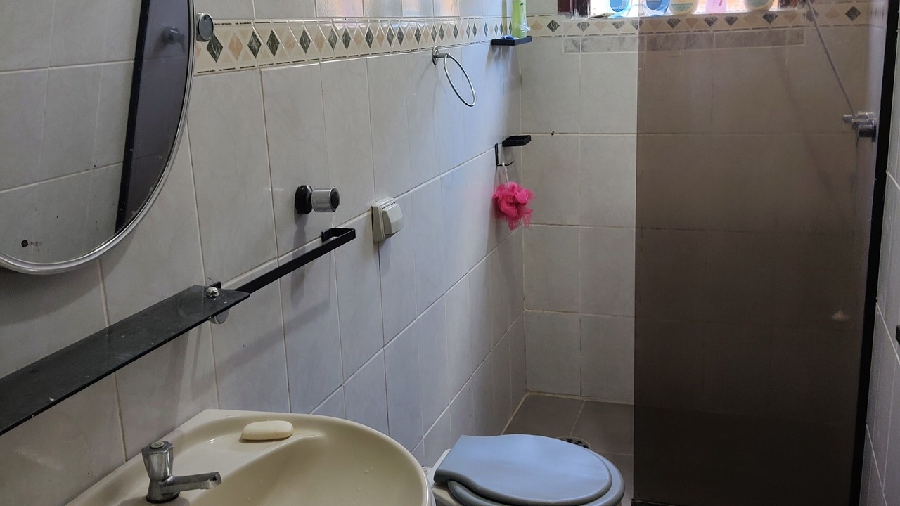 Photo of Bathroom in Praia da Enseada