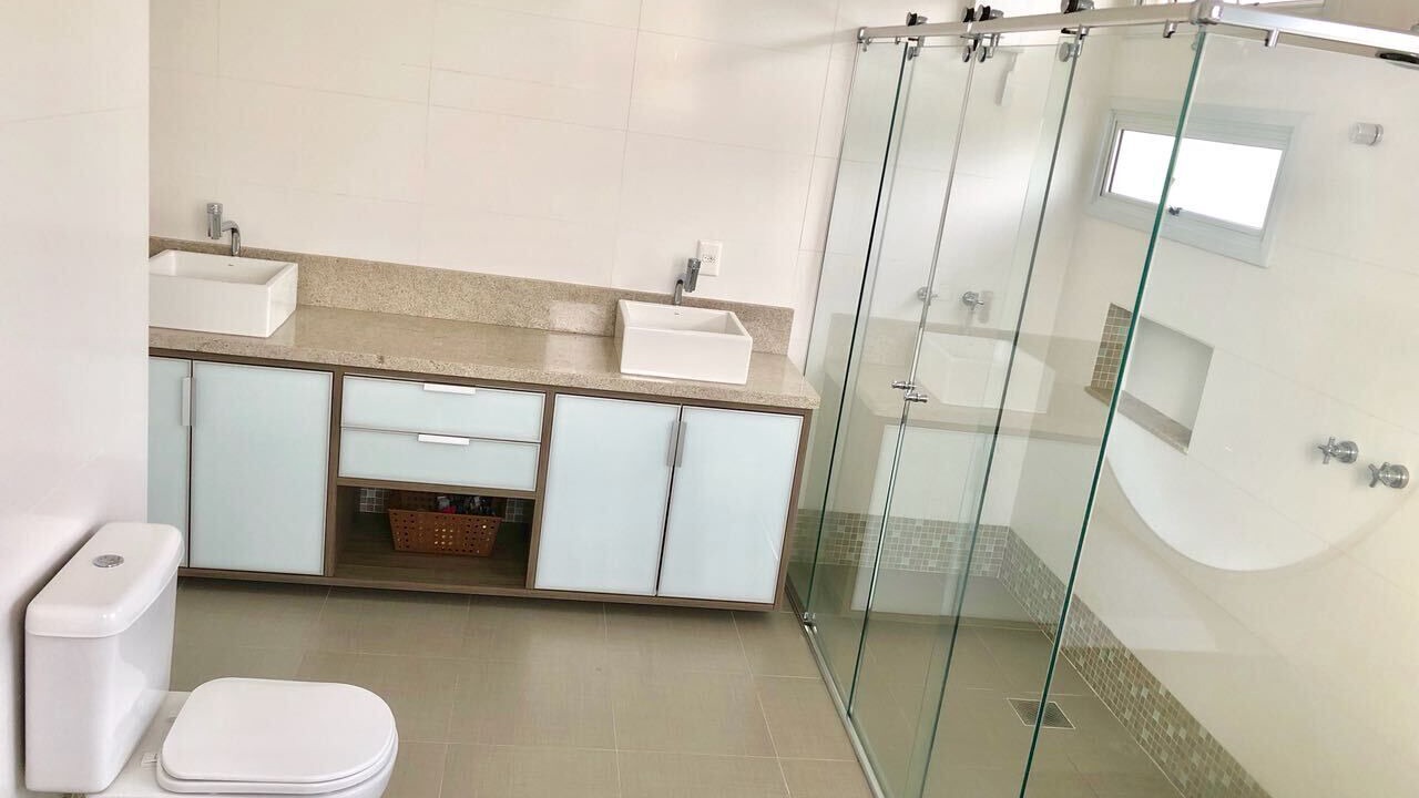 Photo of Bathroom in Lagoa da Conceicao