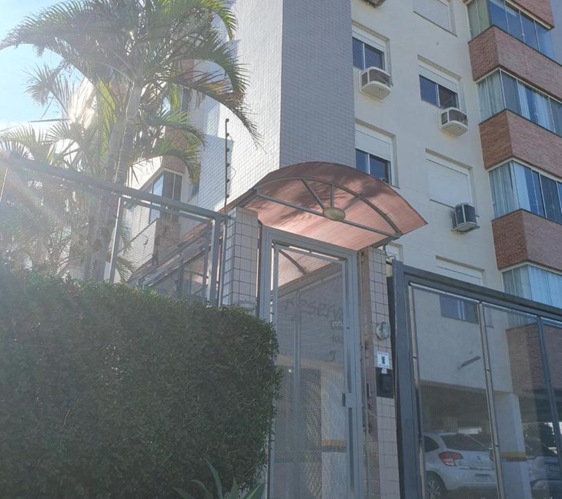Photo of Others in Cristal
