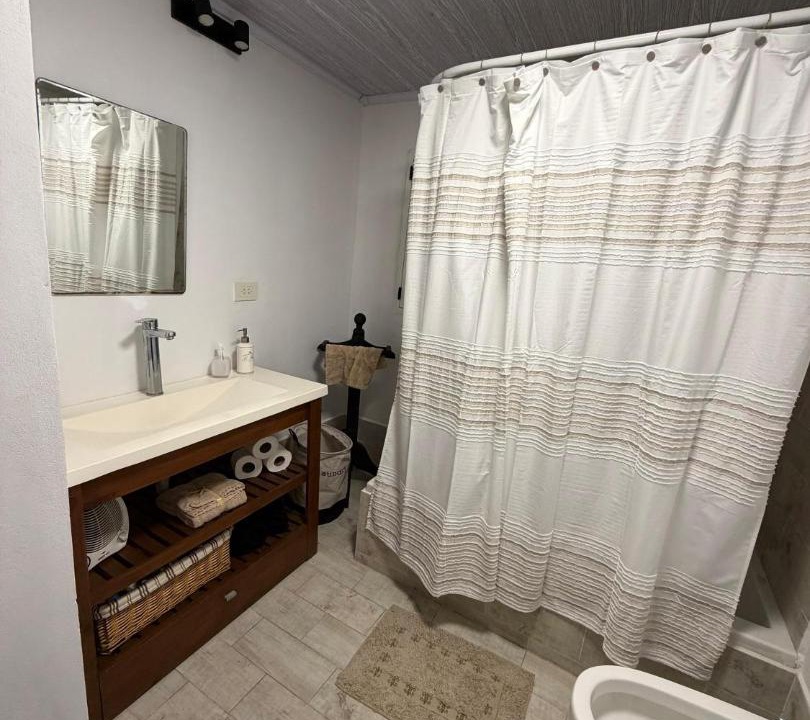 Photo of Bathroom in Campana