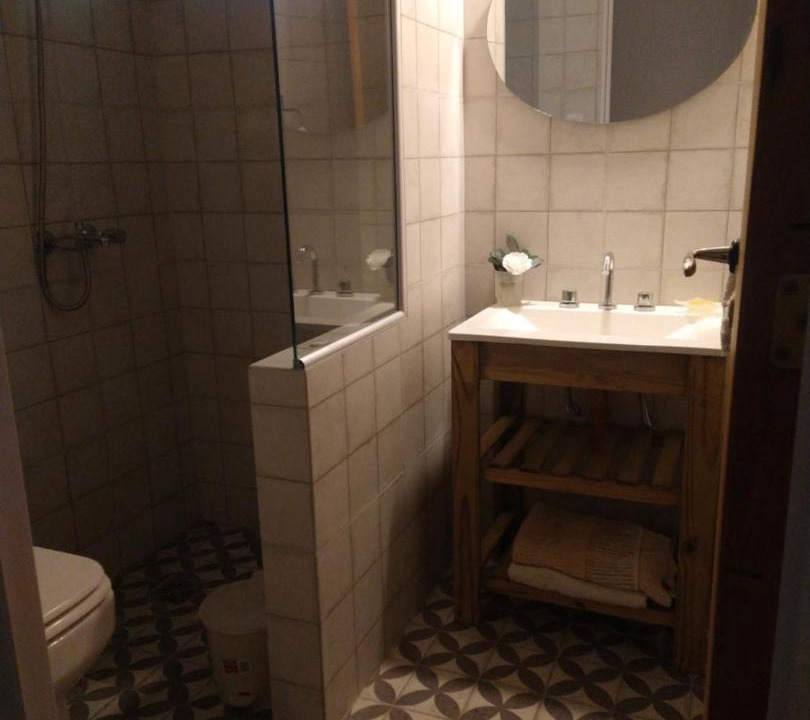 Photo of Bathroom in Roldan