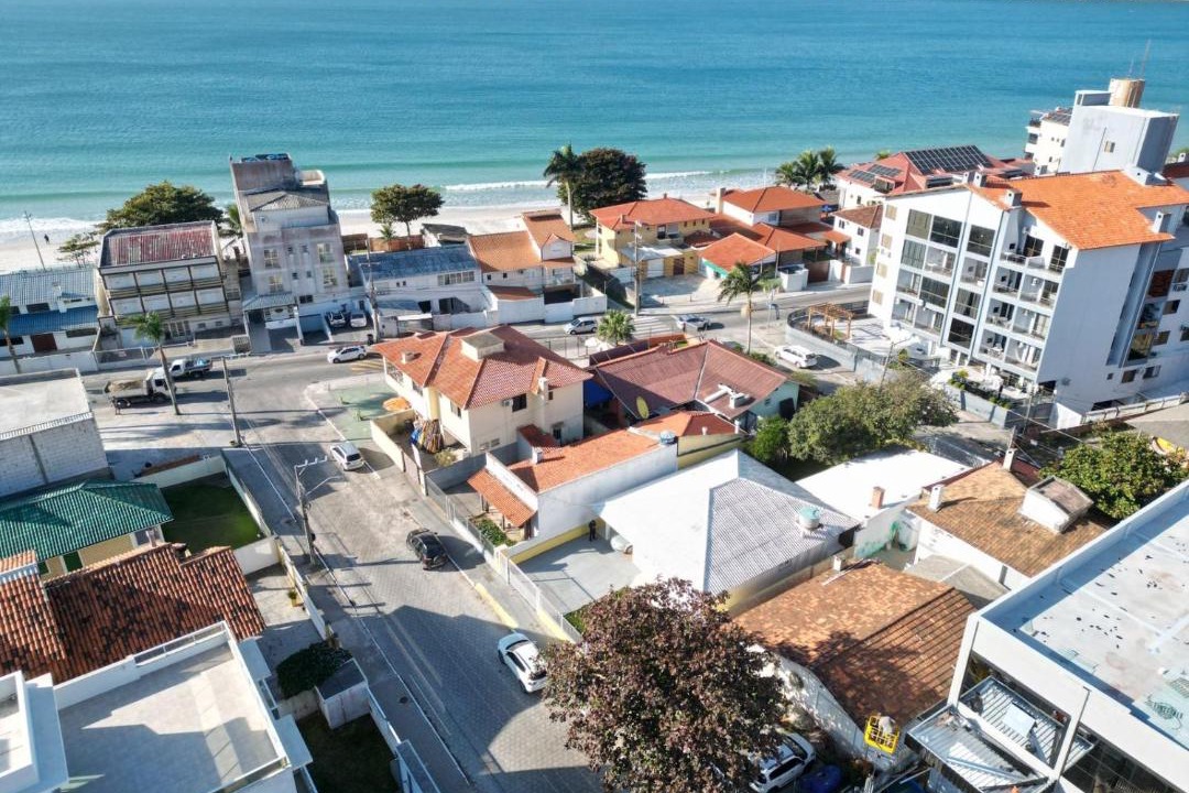 Photo of Buildings in Ingleses Sul