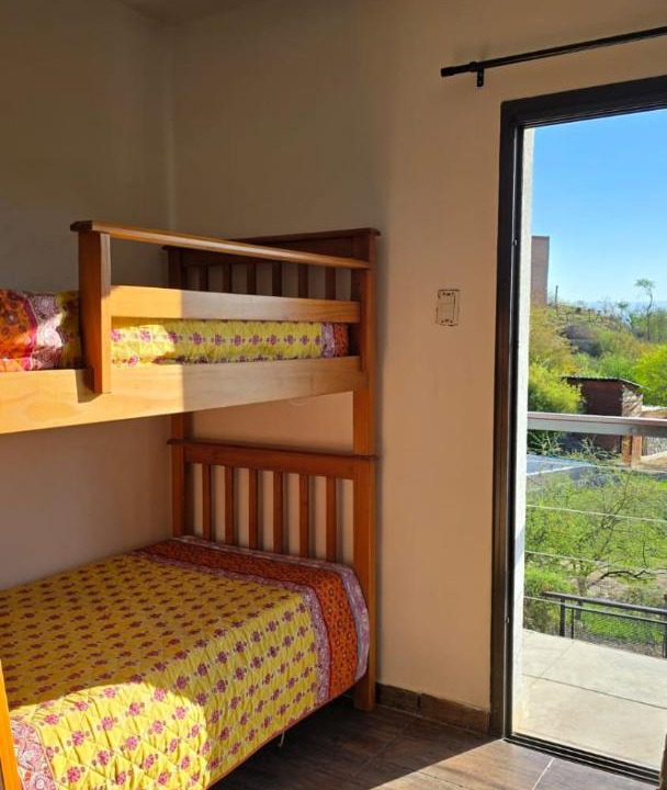 Photo of Bedroom in Dr. Enrique Zarate