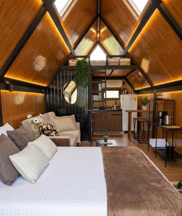 Photo of Others in Victor Graeff