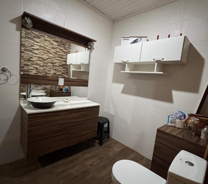 Photo of Bathroom in Eldorado