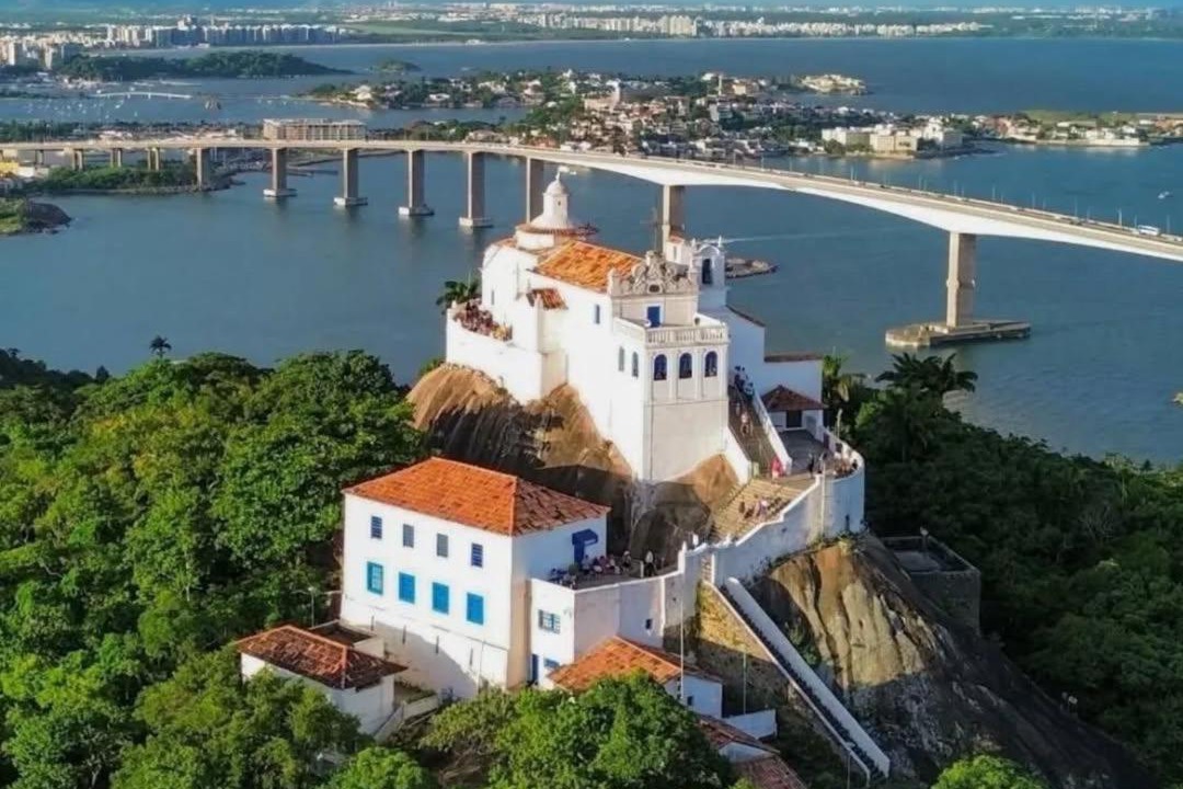 Photo of Buildings in Praia de Itaparica
