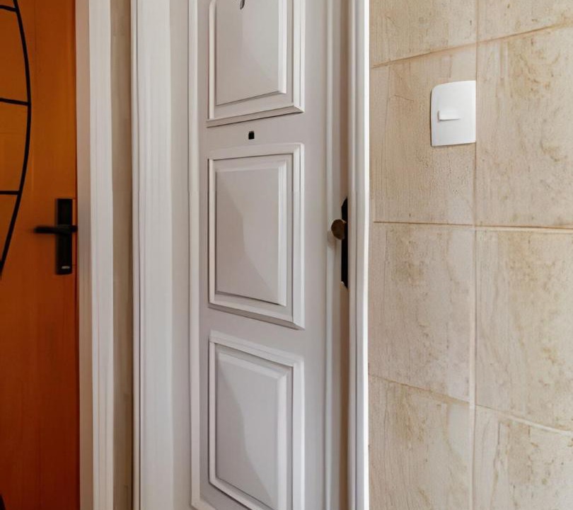 Photo of Bathroom in Porchat Island