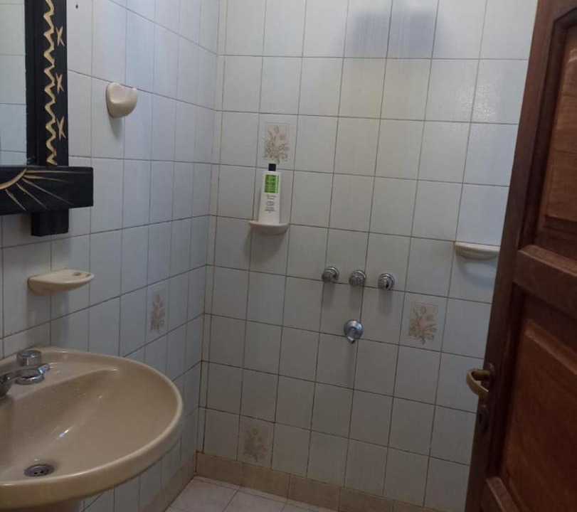 Photo of Bathroom in Humahuaca