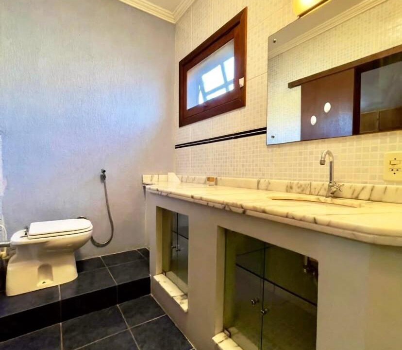 Photo of Bathroom in Laranjal