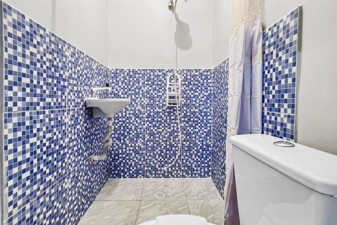 Photo of Bathroom in Carapicuiba