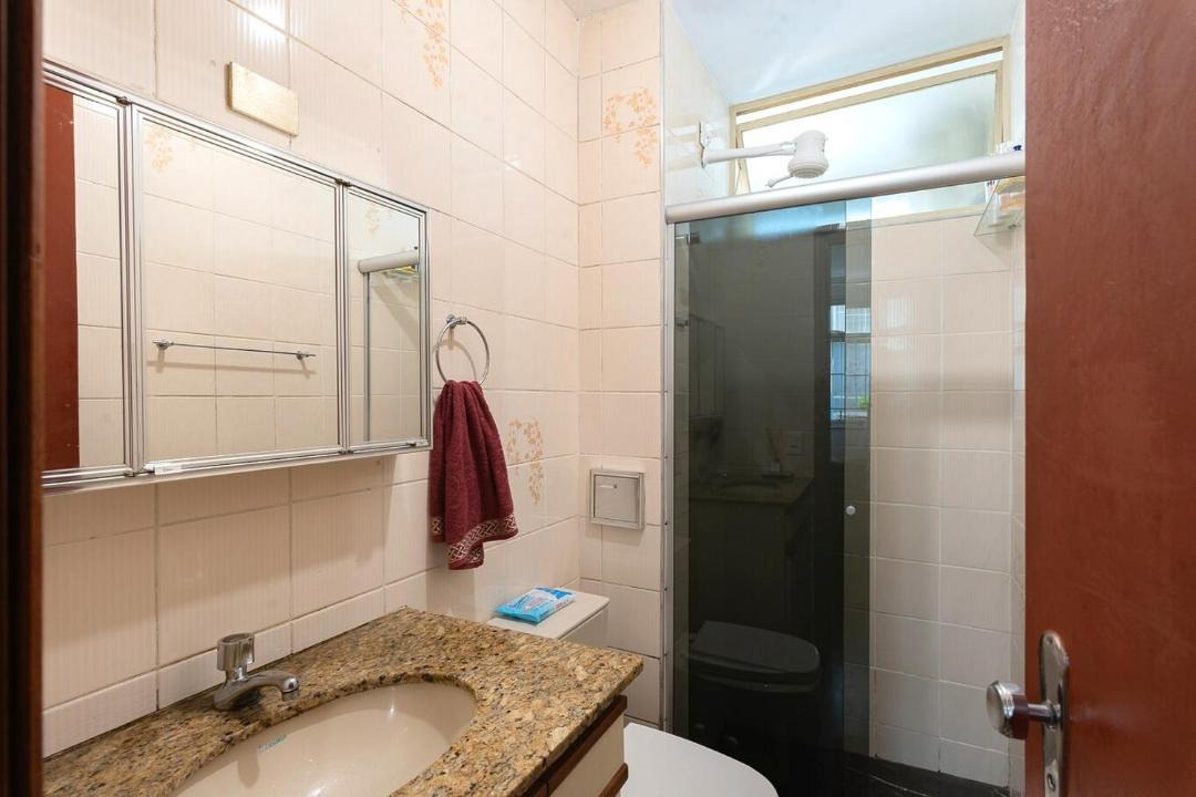 Photo of Bathroom in Parque do Colegio